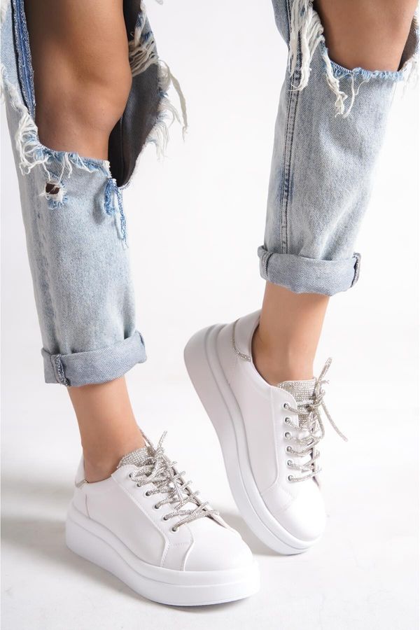 Capone Outfitters Capone Outfitters Capone Round Toe Women's Sneakers with Stones and Lace-Up White