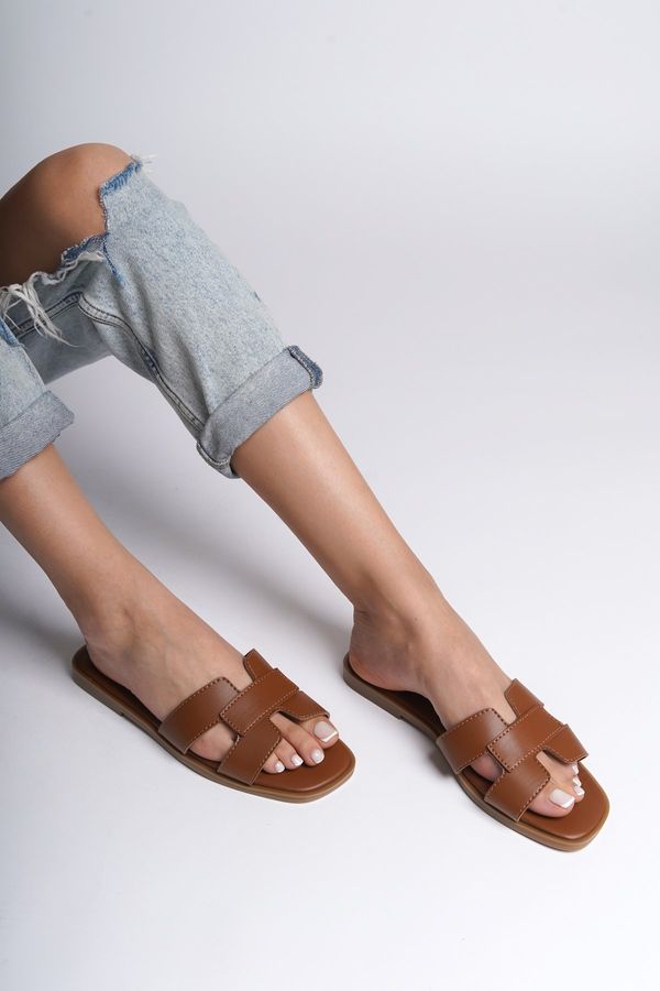 Capone Outfitters Capone Outfitters Halsey Women's Slippers