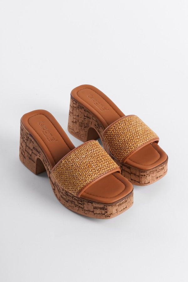 Capone Outfitters Capone Outfitters Women's Cork Platform Sold Wicker Single Strap Slippers