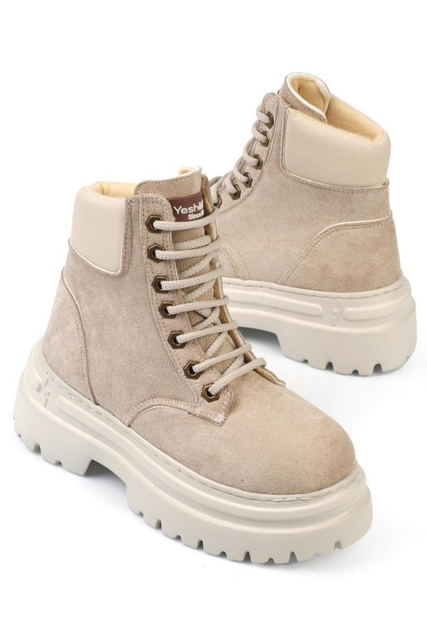 Capone Outfitters Capone Outfitters Women's Round Toe Boots With Trash Sole and Lace-Up.