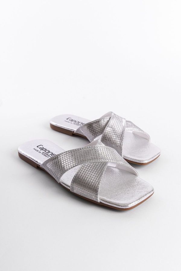 Capone Outfitters Capone Outfitters Women's Slippers