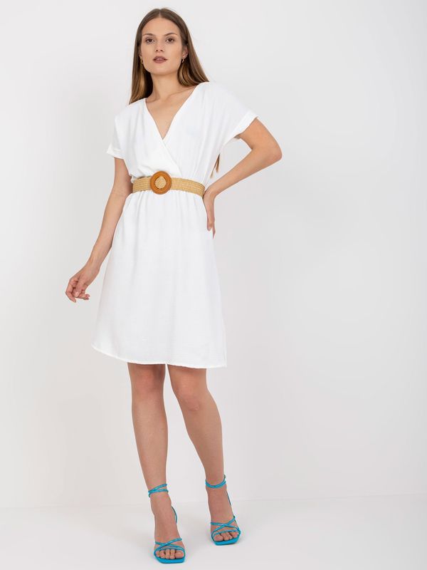 Fashionhunters Casual white dress with braided strap RUE PARIS