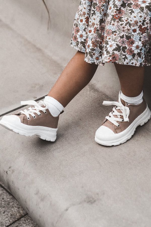 Kesi Children's sneakers on the platform beige Travel Time