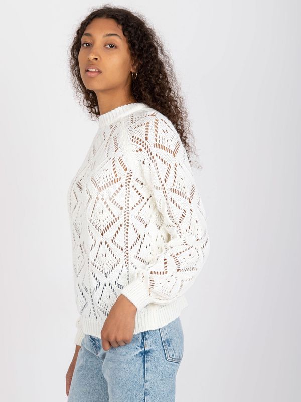 Fashionhunters Classic white openwork sweater with stand-up collar RUE PARIS