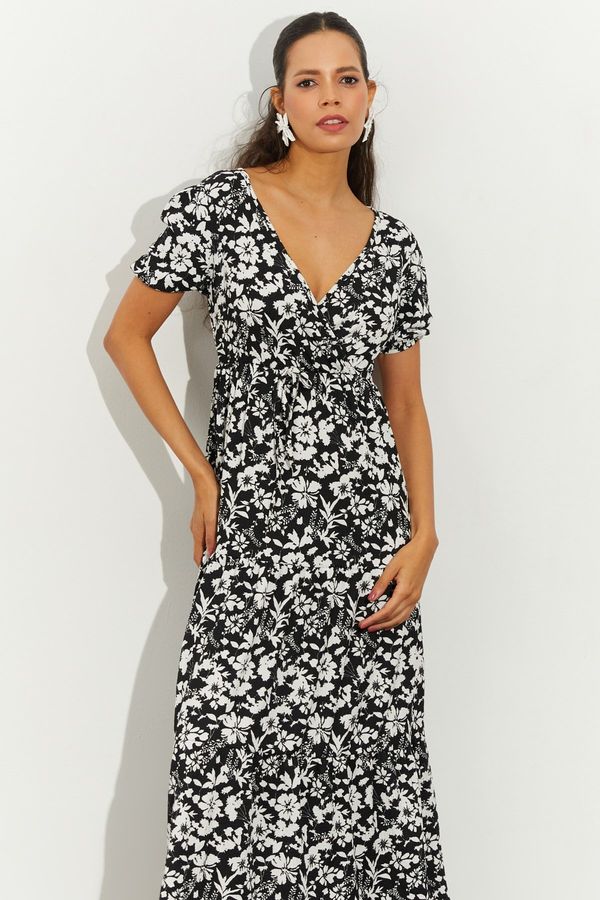 Cool & Sexy Cool & Sexy Women's Black and White Floral Double-breasted Crepe Midi Dress