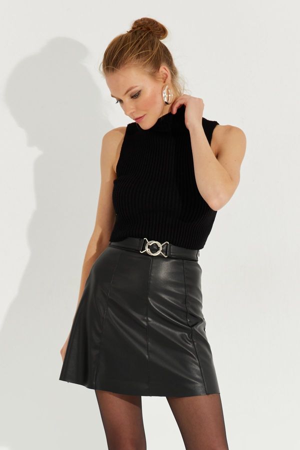 Cool & Sexy Cool & Sexy Women's Black Buckle Faux Leather Mini Skirt
