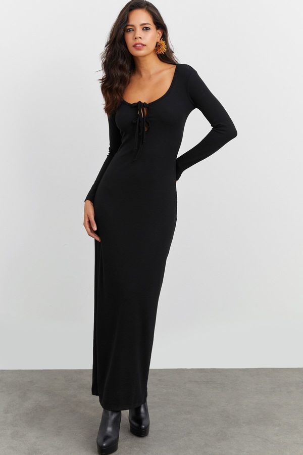 Cool & Sexy Cool & Sexy Women's Black Camisole Maxi Dress