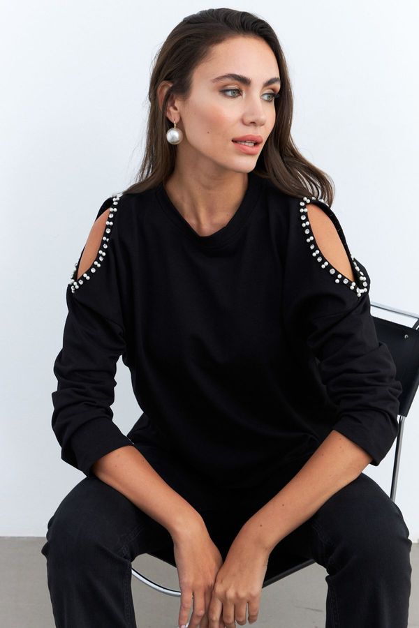 Cool & Sexy Cool & Sexy Women's Black Pearl Accessory Off-Shoulder Camisole Blouse RLO85