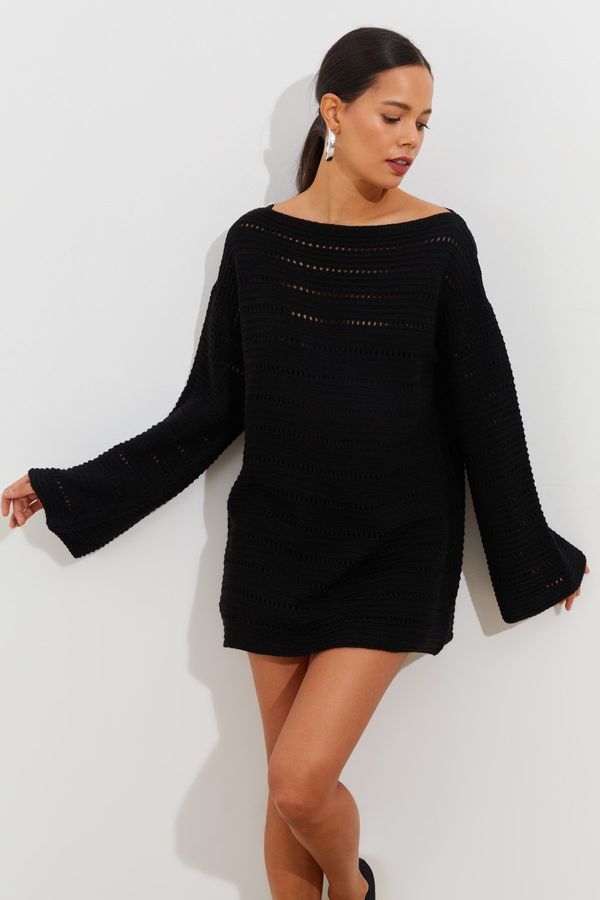 Cool & Sexy Cool & Sexy Women's Black Spanish Sleeve Openwork Knitwear Long Blouse