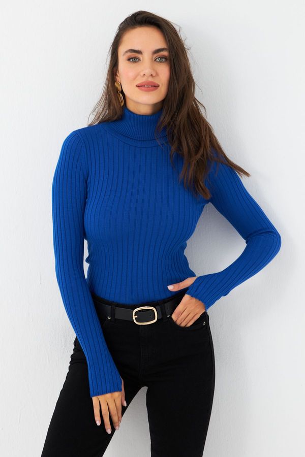 Cool & Sexy Cool & Sexy Women's Saks Turtleneck Knitwear Blouse