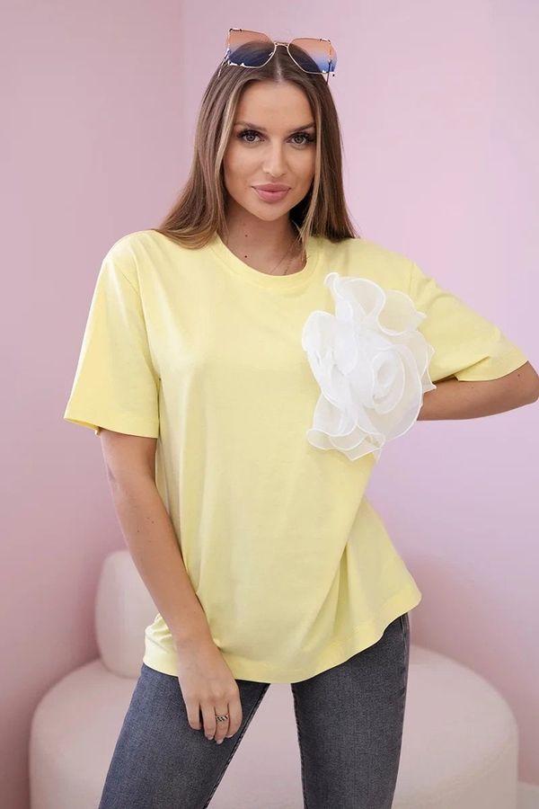 Kesi Cotton blouse with decorative yellow flower