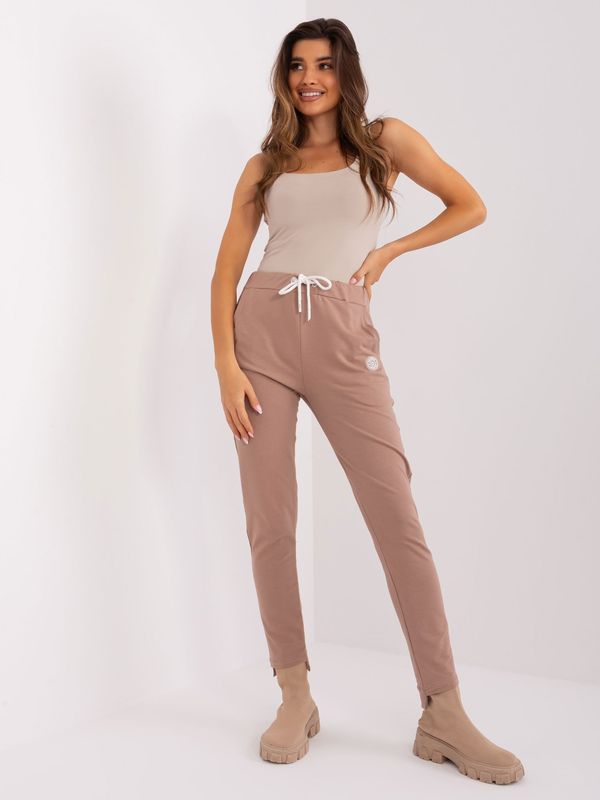 Fashionhunters Dark beige sweatpants with drawstring