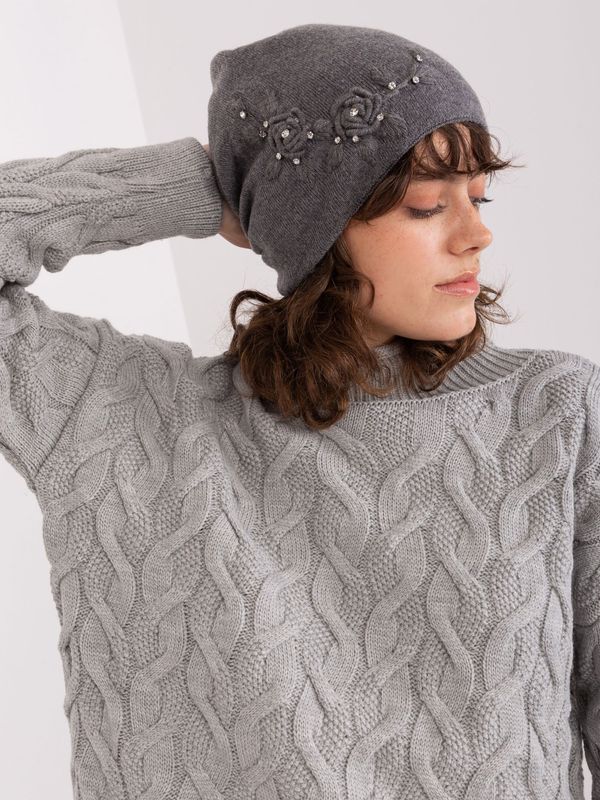 Fashionhunters Dark gray cap with appliqué