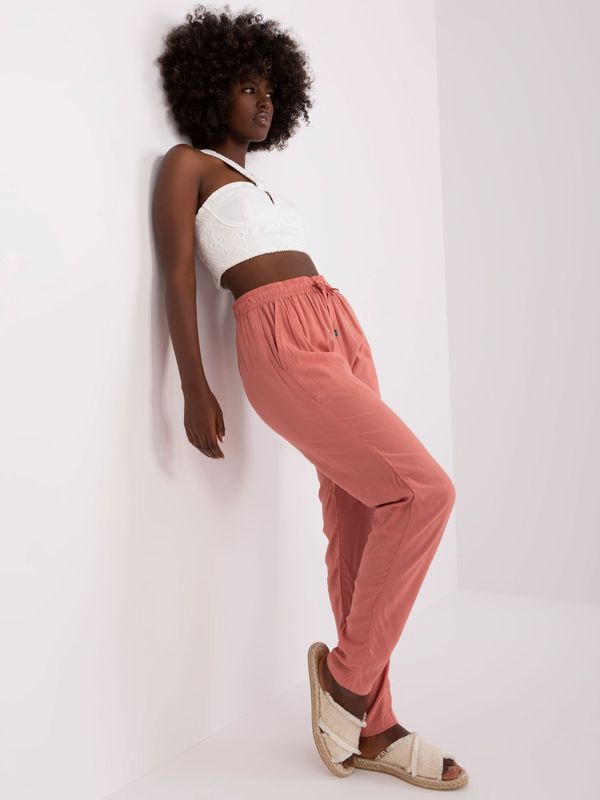Fashionhunters Dark pink fabric summer trousers from SUBLEVEL