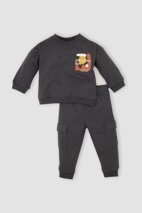 DEFACTO DEFACTO Baby Boy Crew Neck Printed Sweatshirt Elastic Waist Cargo Pocket Tracksuit Bottoms 2-Piece Set