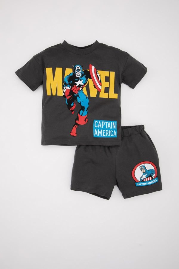 DEFACTO DEFACTO Baby Boy Marvel Comics Short Sleeve T-Shirt Shorts Combed Cotton 2-Piece Set