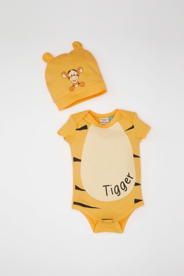 DEFACTO DEFACTO Baby Boy Newborn Disney Winnie The Pooh Envelope Collar Combed Cotton Short Sleeve Snap Body Hat Set of 2