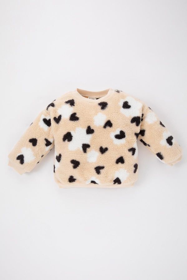 DEFACTO DEFACTO Baby Girl Regular Fit Crew Neck Heart Patterned Welsoft Plush Sweatshirt