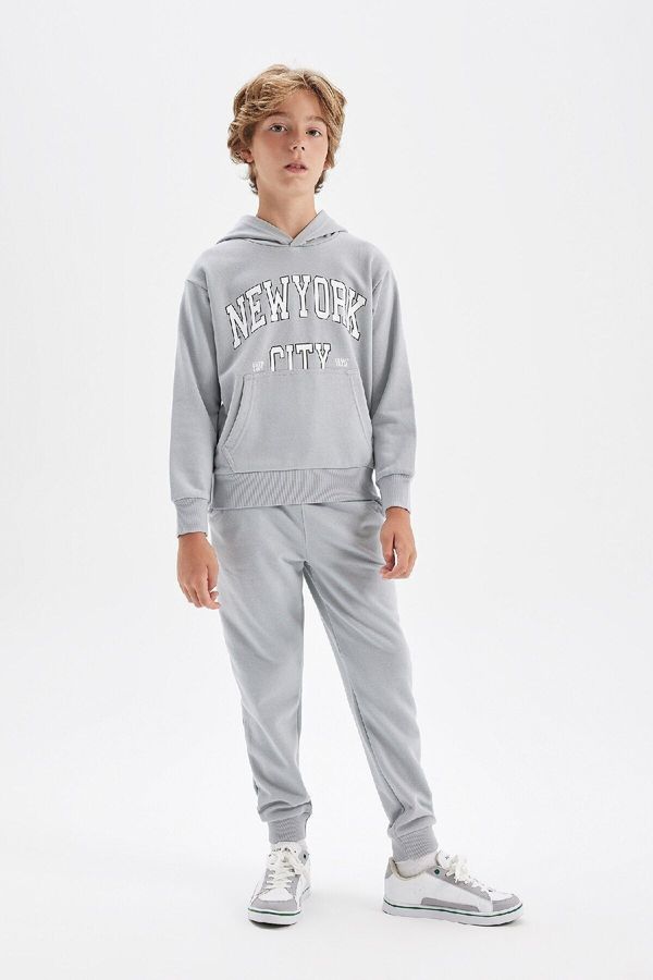 DEFACTO DEFACTO Boy 2-Piece Set Hooded Kangaroo Pocket Printed Sweatshirt Top Jogger Sweatpants