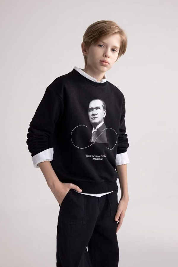 DEFACTO DEFACTO Boy Regular Fit Crew Neck Atatürk Printed Sweatshirt