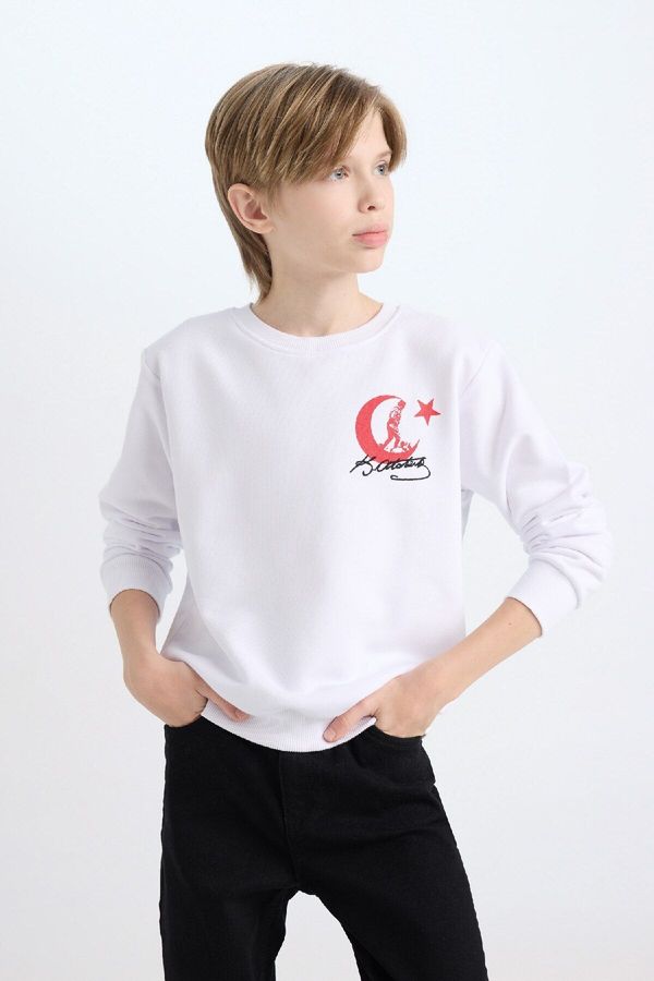 DEFACTO DEFACTO Boy White Regular Fit Crew Neck Atatürk Printed Embroidered Sweatshirt