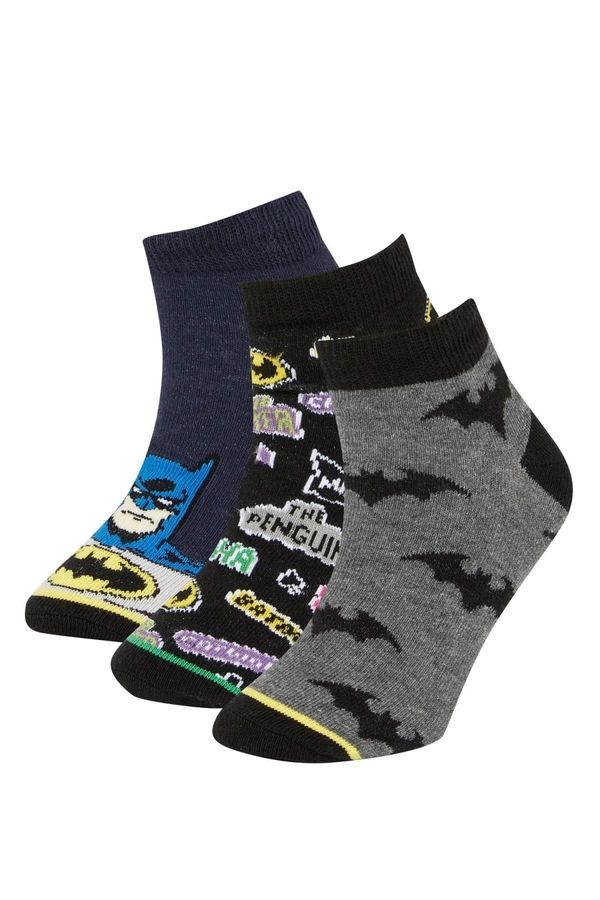 DEFACTO DEFACTO Boy&#39;s Batman Cotton 3-Piece Booties Socks