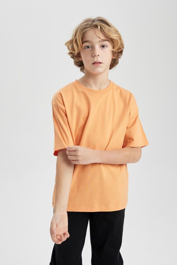 DEFACTO DEFACTO Boy's Oversize Fit Crew Neck Basic Short Sleeve T-Shirt