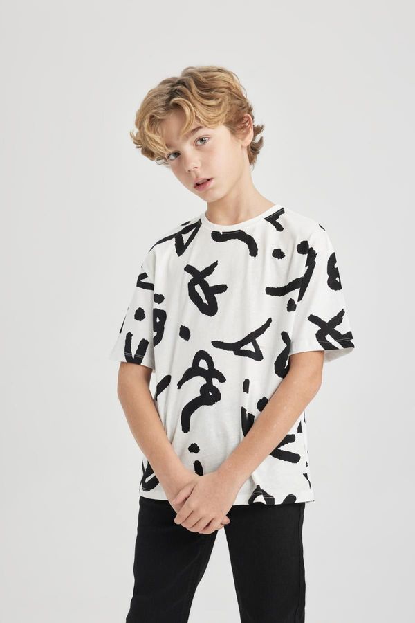 DEFACTO DEFACTO Boy's Oversize Fit Crew Neck Patterned Short Sleeve T-Shirt