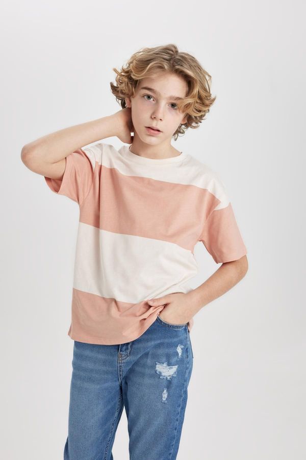 DEFACTO DEFACTO Boys Oversize Fit Crew Neck Striped Short Sleeve T-Shirt