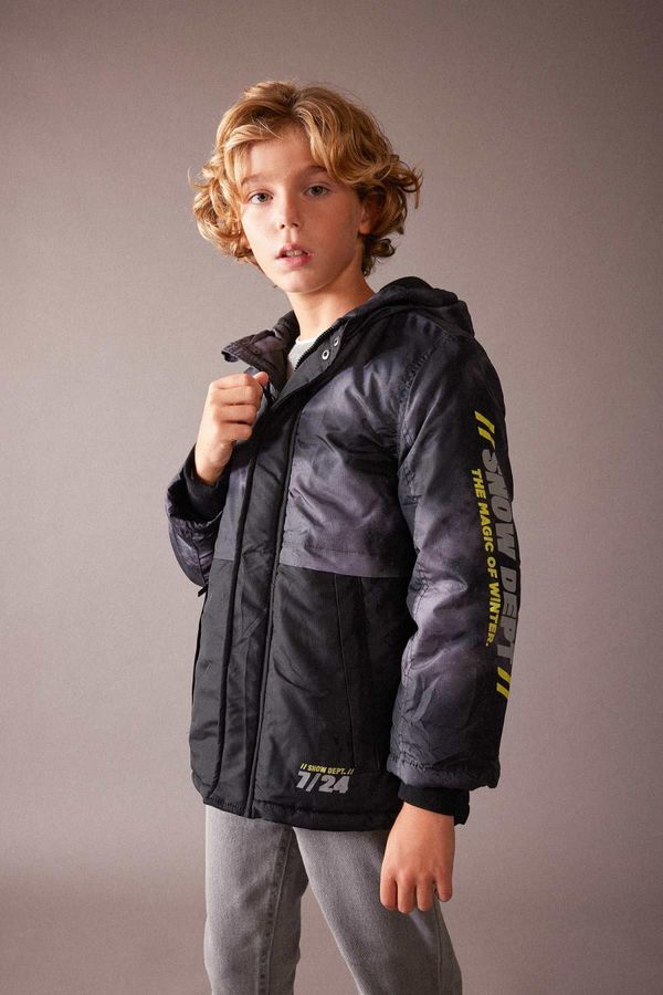 DEFACTO DEFACTO Boy's Water Repellent Hooded Fleece Lined Puffer Jacket