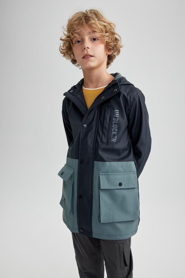 DEFACTO DEFACTO Boys' Water Repellent Windproof Hooded Raincoat