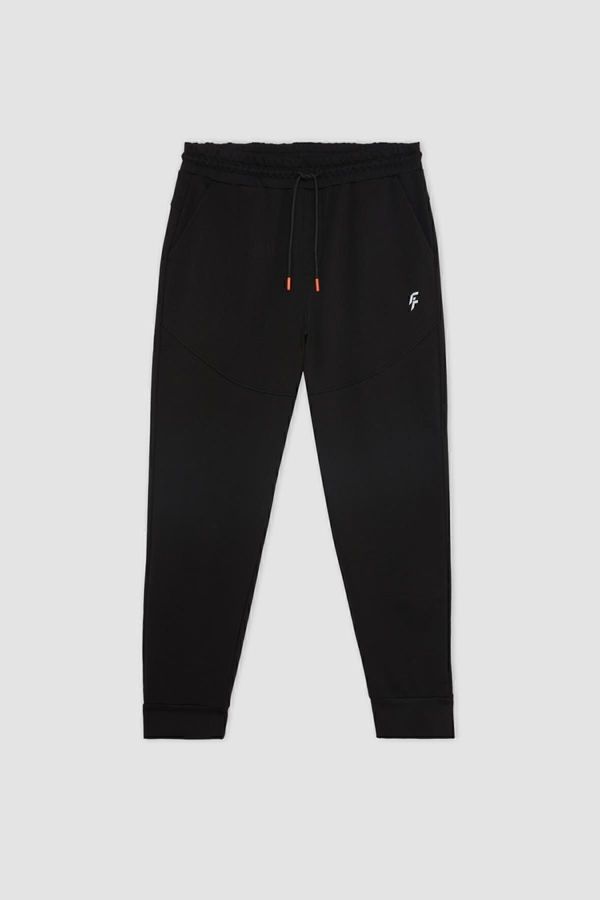 DEFACTO DEFACTO Fit Standard Fit Double Pocket Standard Leg Jogger Sweatpants