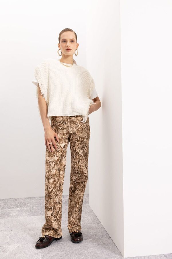 DEFACTO DEFACTO Gabardine Trousers Straight Fit Snakeskin Patterned High Waist Pocket Long D1229ax24au