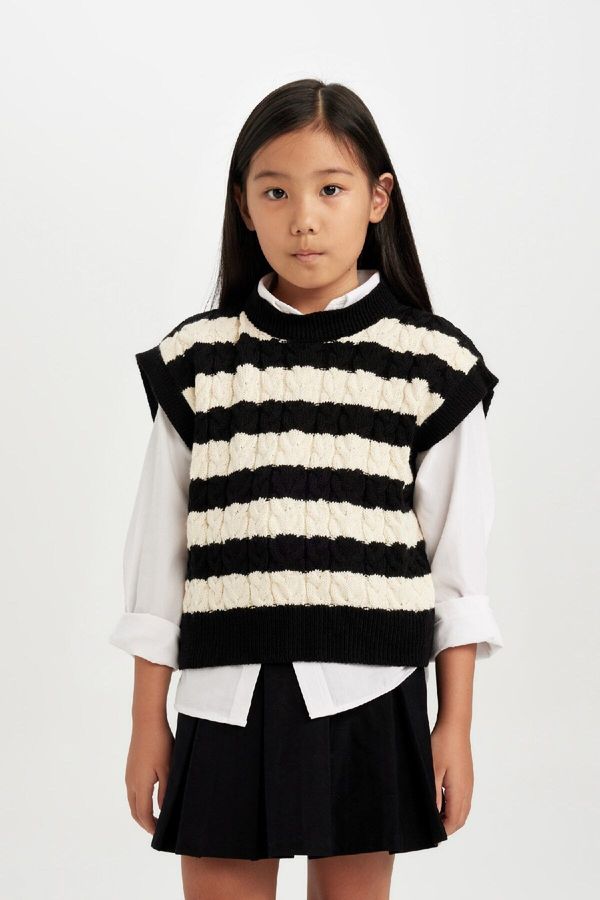 DEFACTO DEFACTO Girl Striped Crew Neck Knitted Patterned Sweater