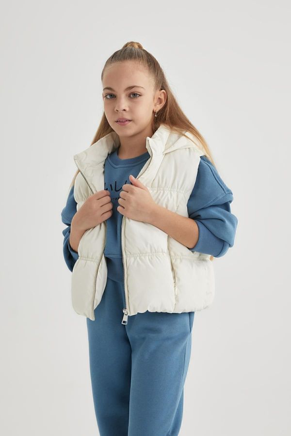 DEFACTO DEFACTO Girl Water Repellent Hooded Basic Puffer Vest