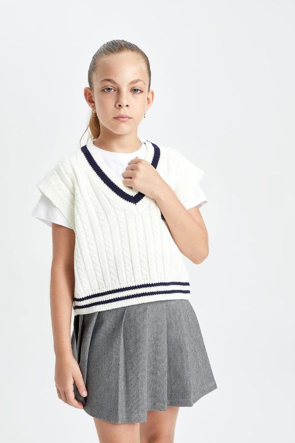 DEFACTO DEFACTO Girl's Standard Fit Sweater