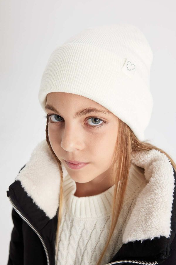 DEFACTO DEFACTO Girl's Woven Labeled Knitted Beret V0955a624wn