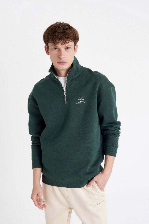 DEFACTO DEFACTO Men's Green Comfort Fit Stand Collar Zippered Text Printed Sweatshirt