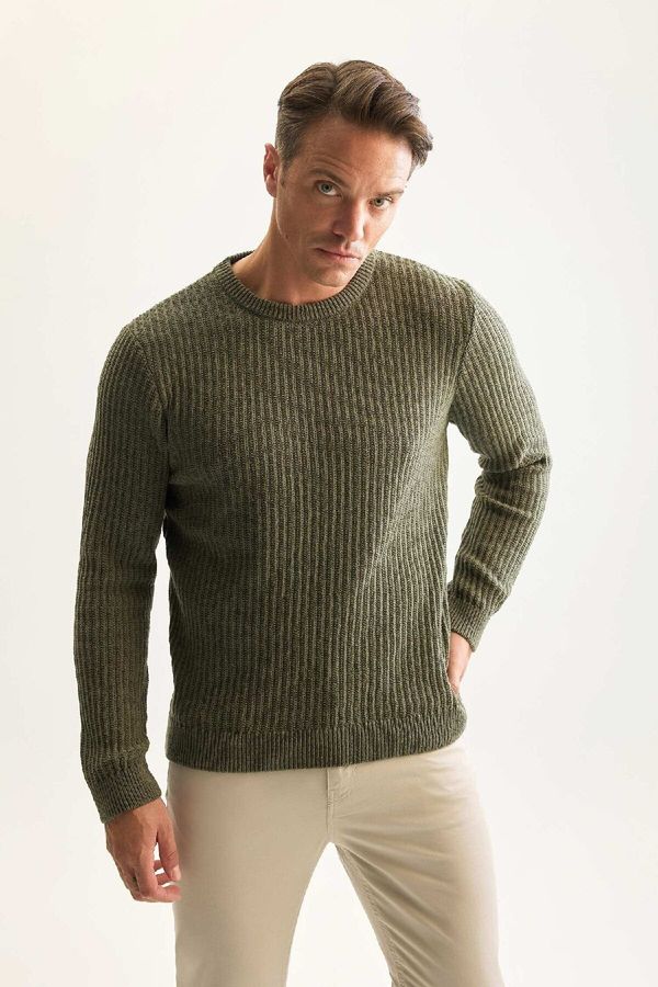 DEFACTO DEFACTO Men's Green Standard Fit Crew Neck Textured Knitwear Sweater