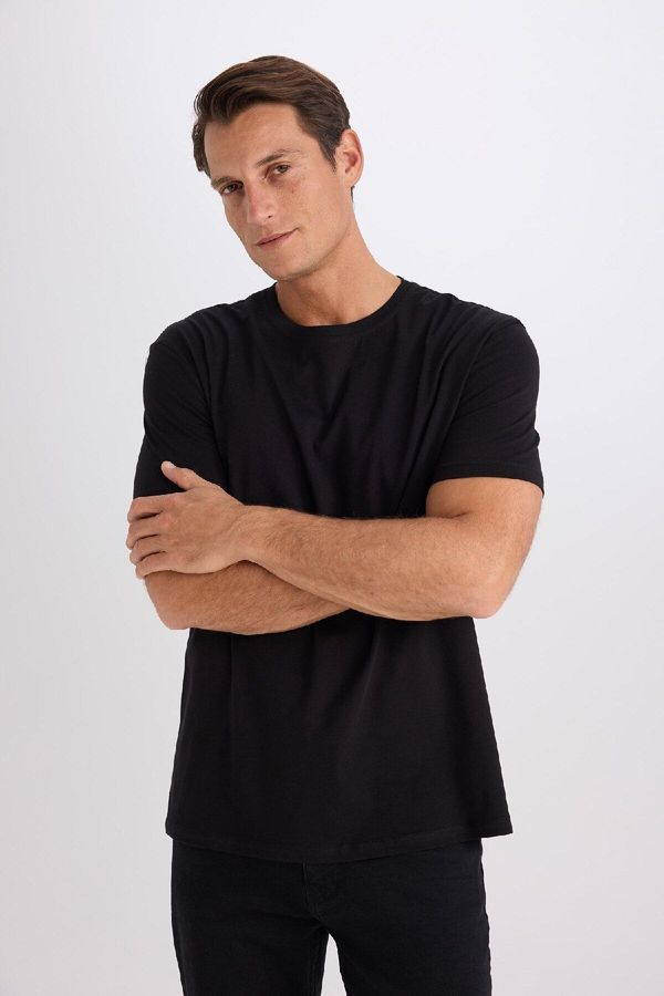 DEFACTO DEFACTO New Regular Fit Crew Neck Basic Plain Short Sleeve T-Shirt