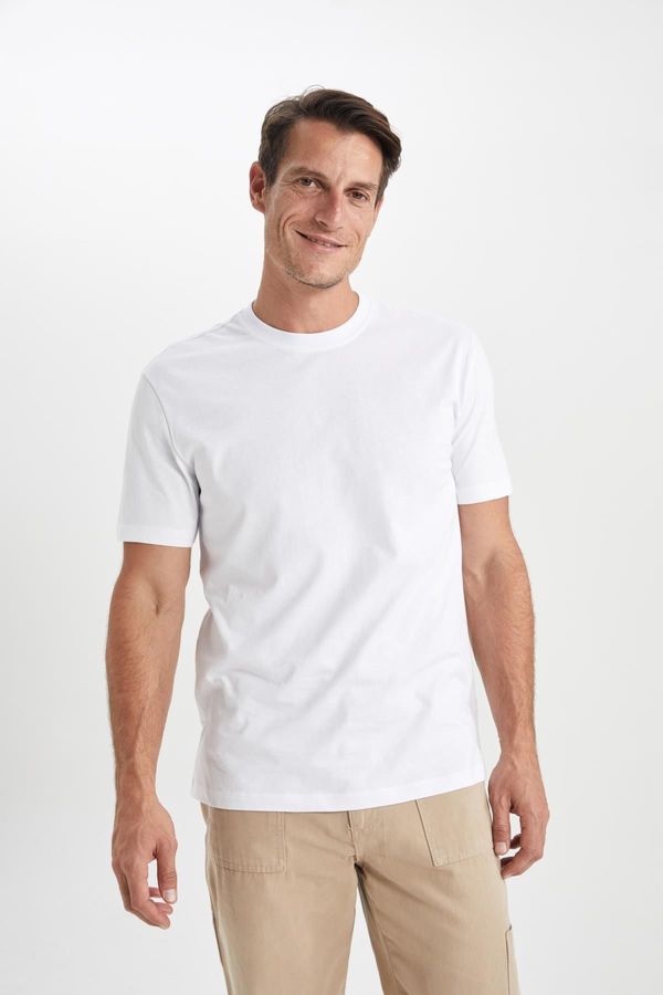 DEFACTO DEFACTO New Regular Fit Crew Neck Basic Short Sleeve 100% Cotton T-Shirt