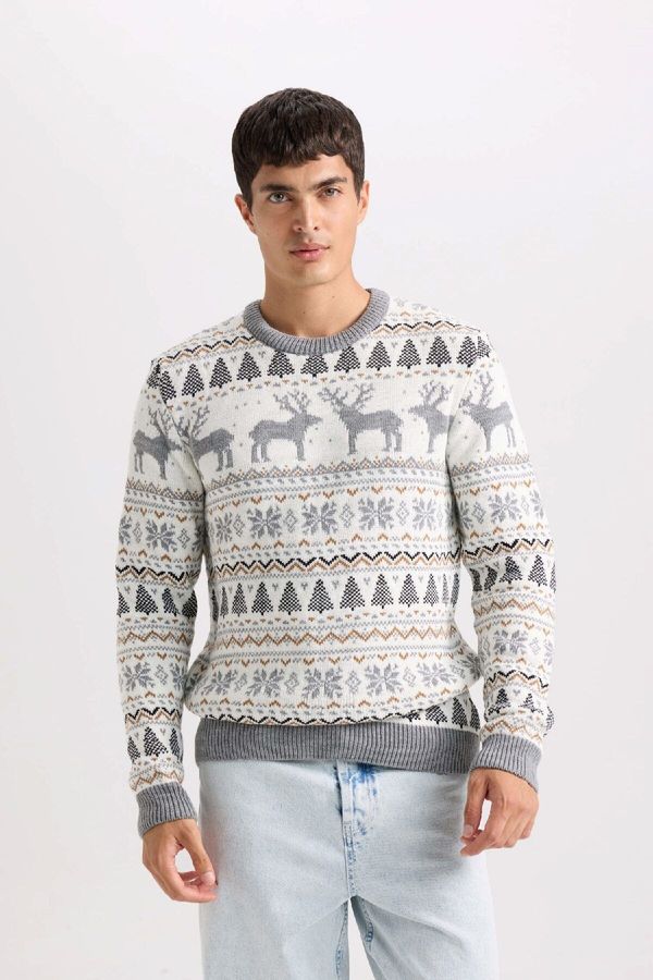 DEFACTO DEFACTO New Year Themed Standard Fit Regular Cut Patterned Crew Neck Knitwear Sweater