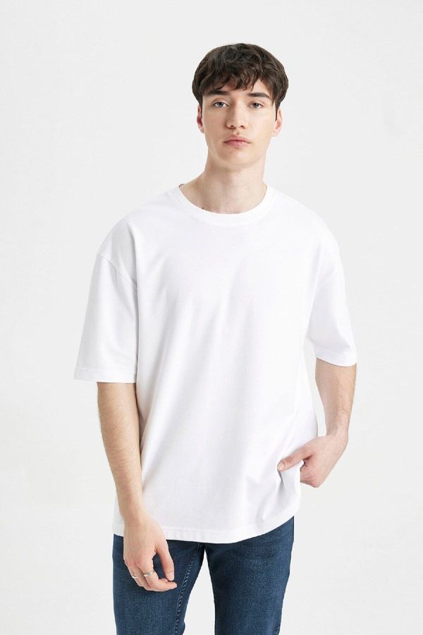 DEFACTO DEFACTO Oversize Wide Pattern Crew Neck Heavy Fabric Short Sleeve Basic Plain T-Shirt X3926az24au