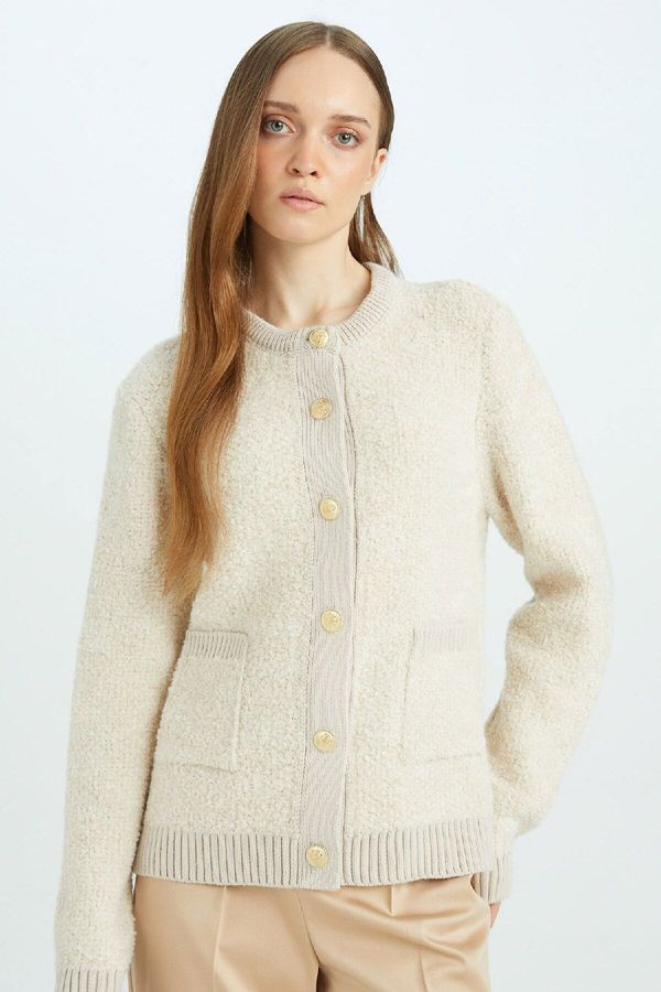 DEFACTO DEFACTO Regular Fit Crew Neck Basic Plain Buttoned Knitwear Cardigan