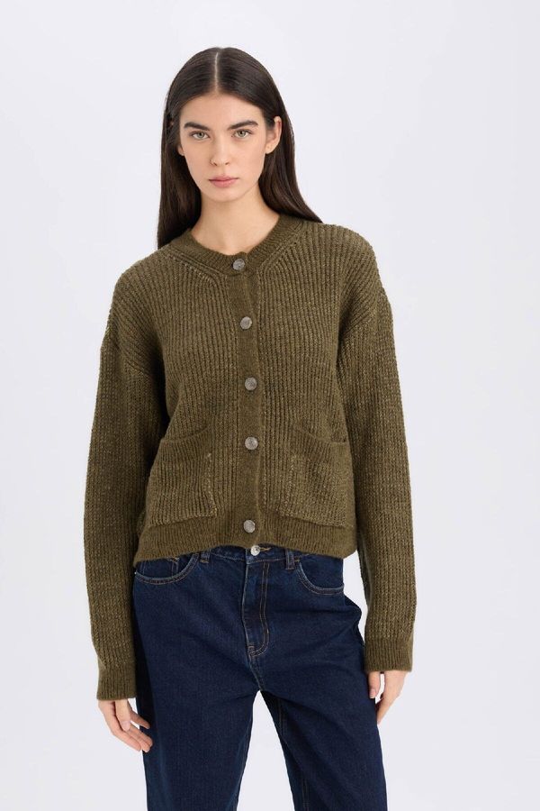 DEFACTO DEFACTO Regular Fit Crew Neck Buttoned Knitwear Cardigan