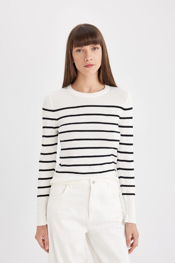 DEFACTO DEFACTO Regular Fit Crew Neck Striped Sweater