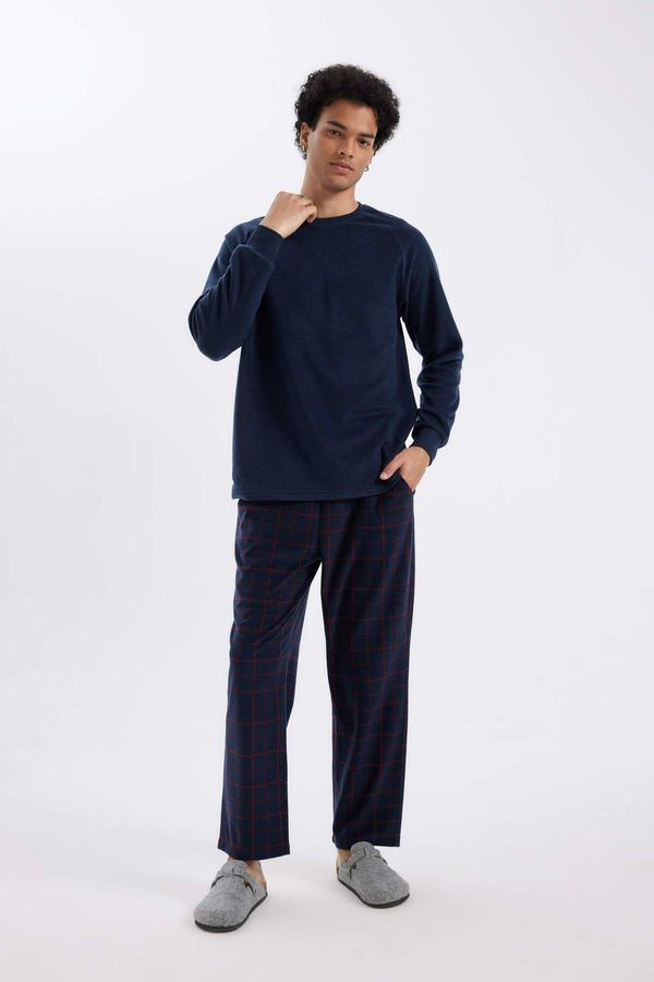 DEFACTO DEFACTO Regular Fit Polar Fleece Pajama Set Long Sleeve Top Patterned Long Bottom C6117ax24wn