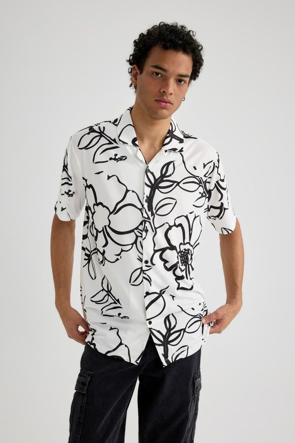 DEFACTO DEFACTO Regular Fit Printed Short Sleeve Shirt