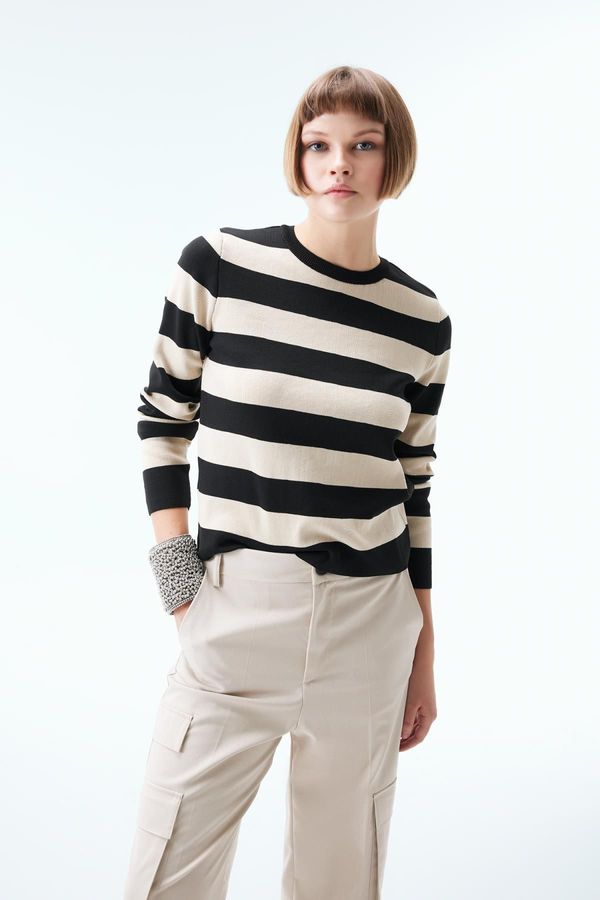 DEFACTO DEFACTO Regular Fit Striped Crew Neck Sweater