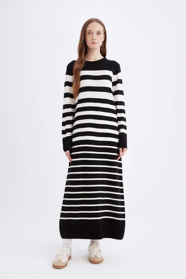 DEFACTO DEFACTO Regular Fit Striped Long Sleeve Maxi Knit Dress